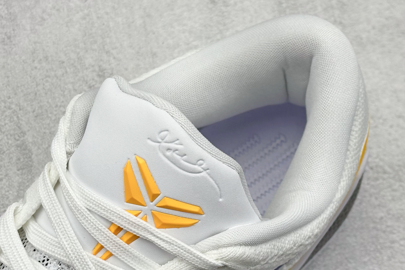 终端放店
GJR版 NK Kobe 9 Elite Protro 科比九代精英款低帮实战篮球鞋
设计灵