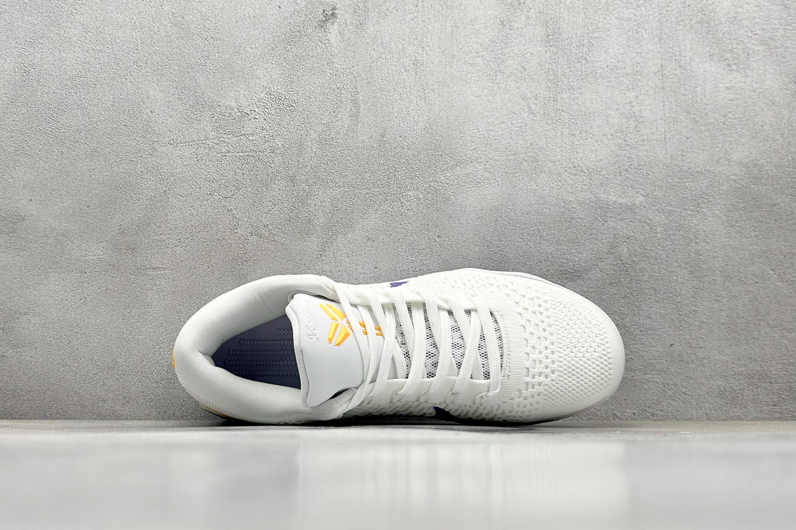 终端放店
GJR版 NK Kobe 9 Elite Protro 科比九代精英款低帮实战篮球鞋
设计灵