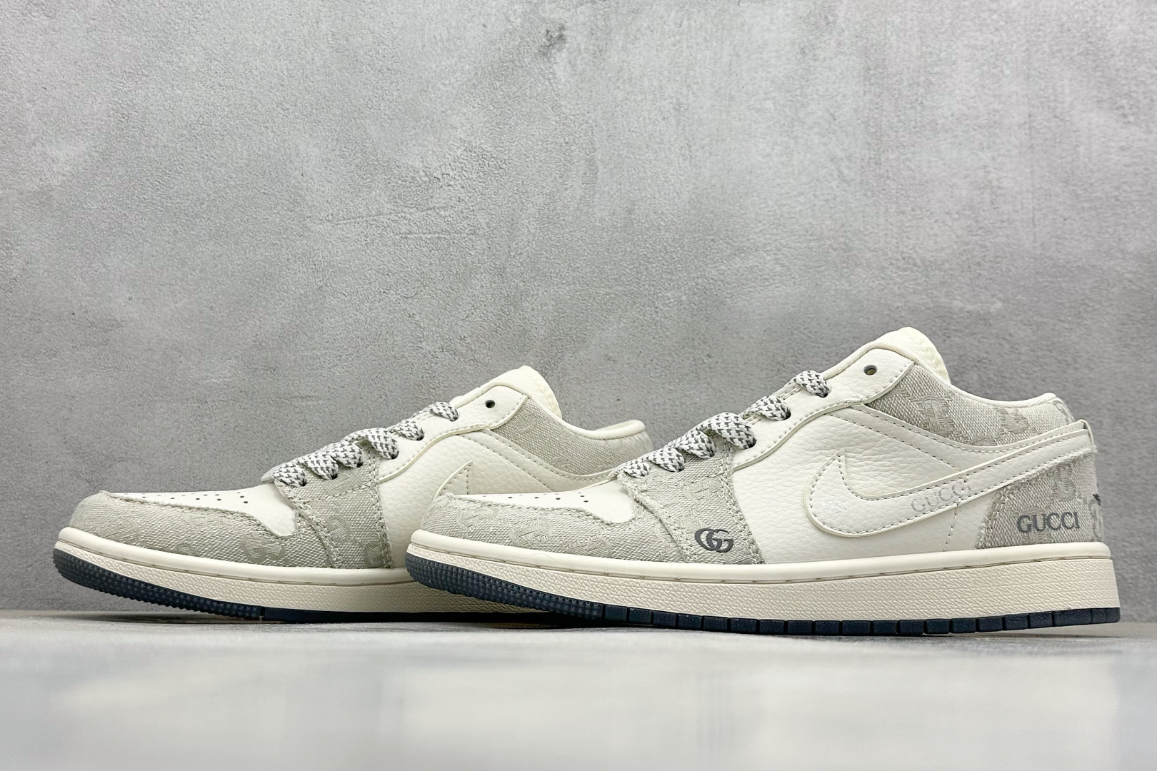 XC福利 终端放店
Travis Scott x Nike Air Jordan 1 Low x GUC