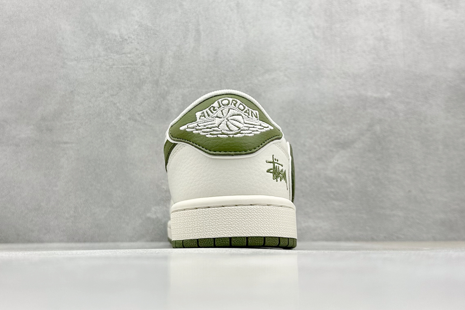 XC福利 终端放店
Travis Scott x Fragment Design x Air Jorda