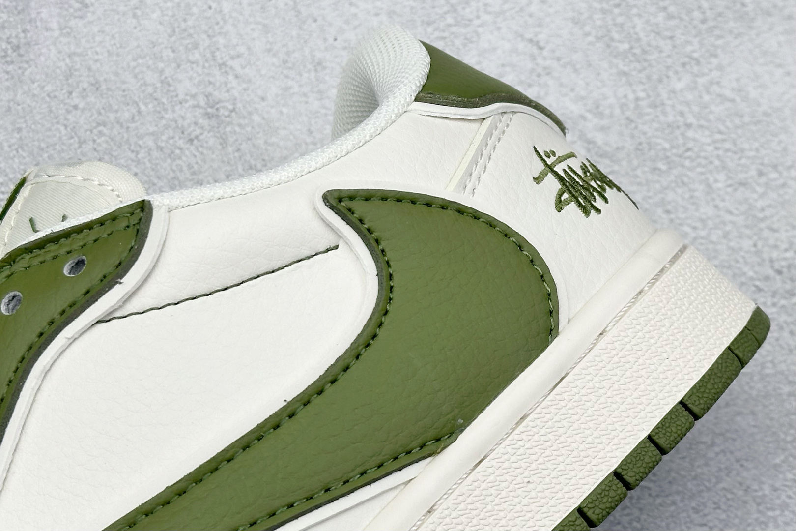 XC福利 终端放店
Travis Scott x Fragment Design x Air Jorda