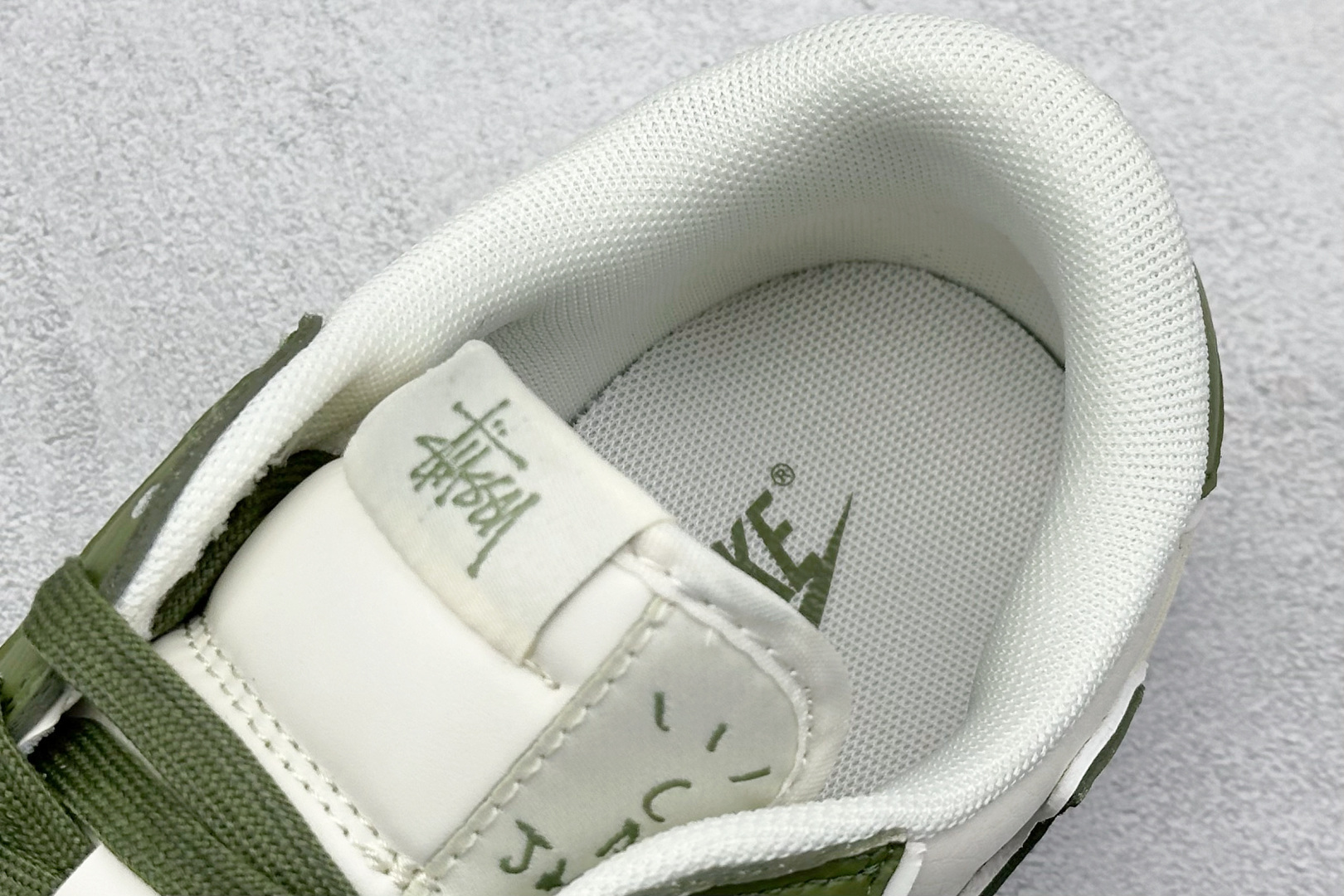XC福利 终端放店
Travis Scott x Fragment Design x Air Jorda