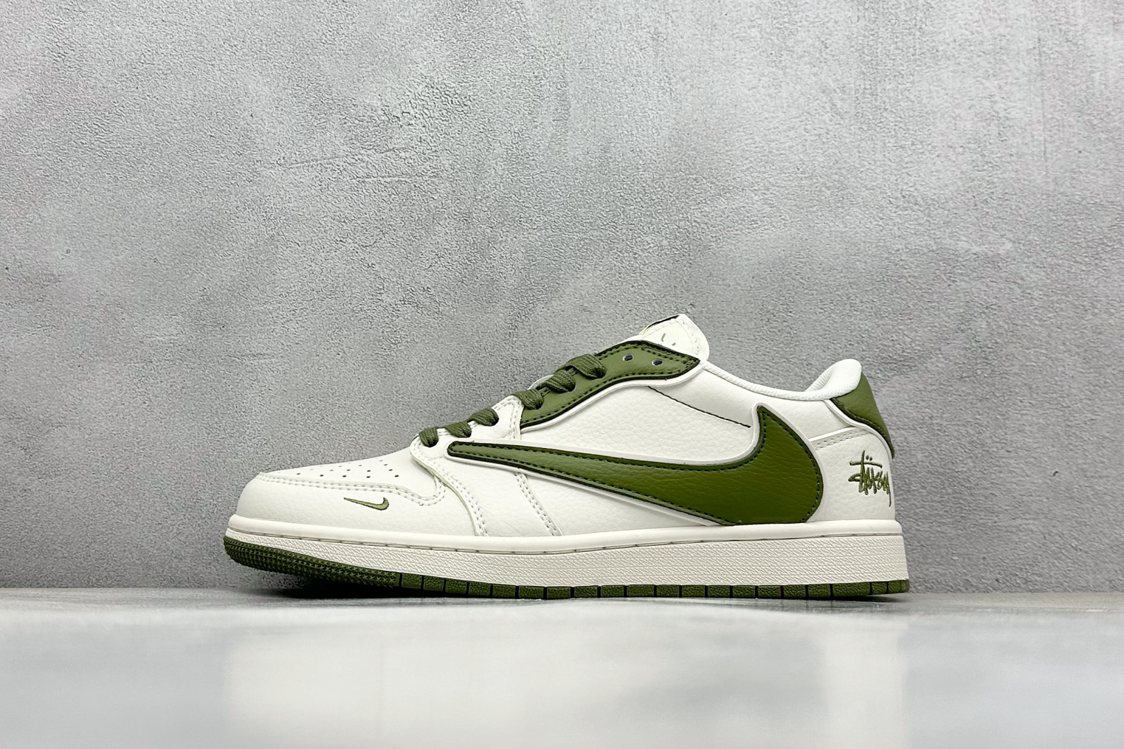 XC福利 终端放店
Travis Scott x Fragment Design x Air Jorda