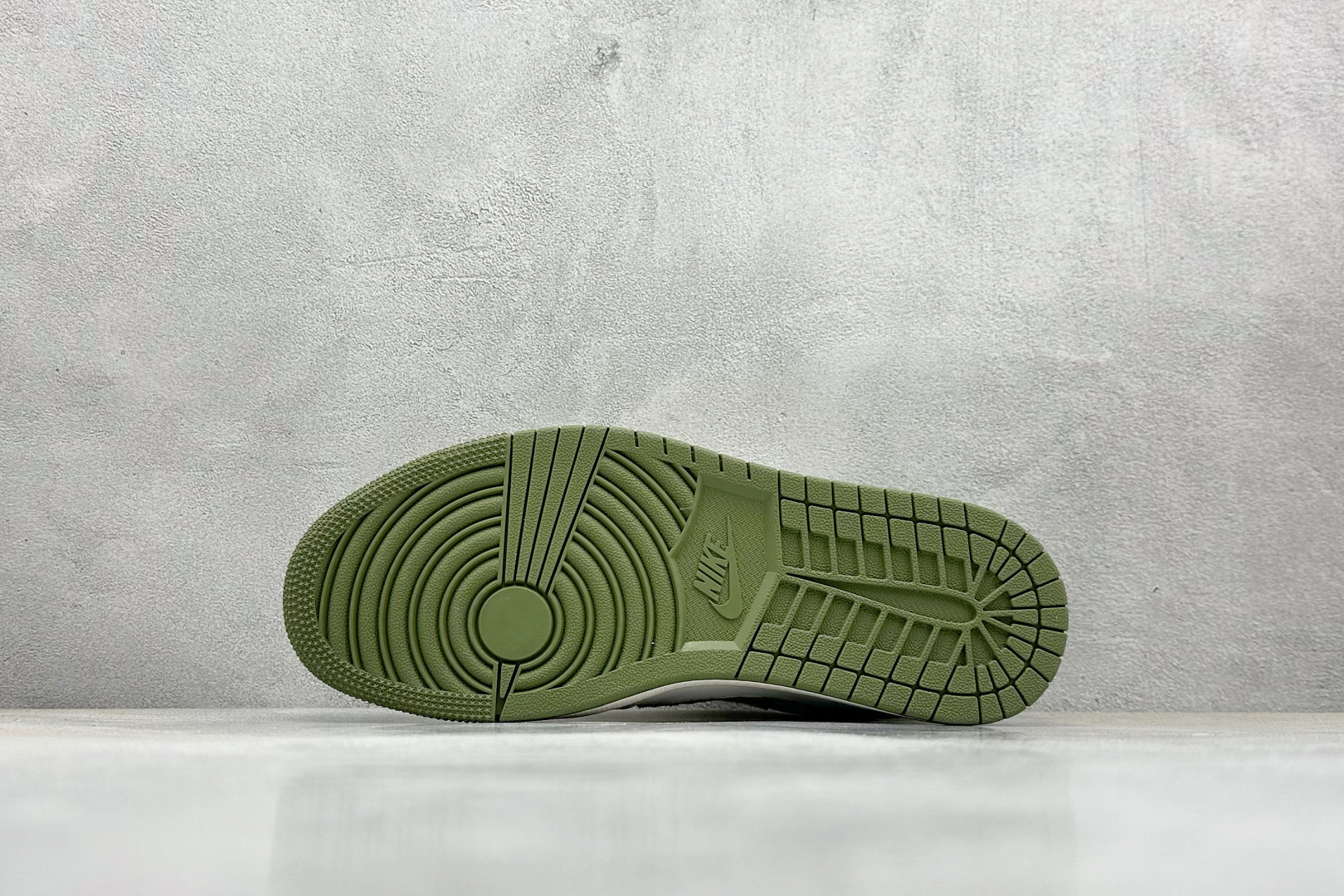 XC福利 终端放店
Travis Scott x Fragment Design x Air Jorda