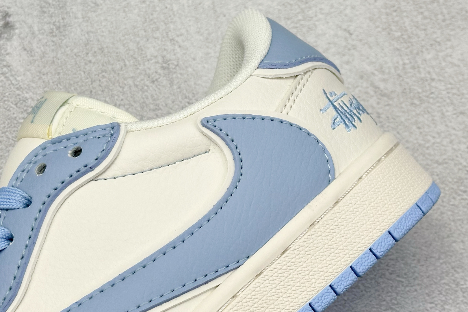XC福利 终端放店
Travis Scott x Fragment Design x Air Jorda