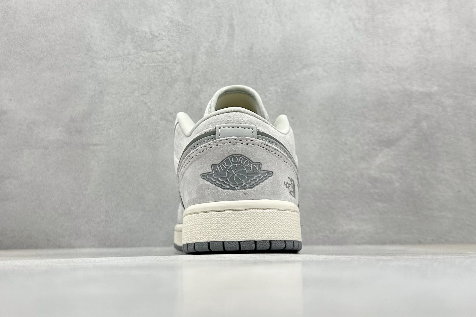 XC福利 终端放店
Nike Jordan Air Jordan 1 北面联名
纯原大厂出品 极力推荐

