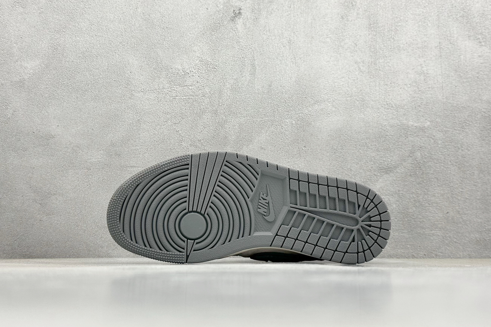 XC福利 终端放店
Nike Jordan Air Jordan 1 北面联名
纯原大厂出品 极力推荐
