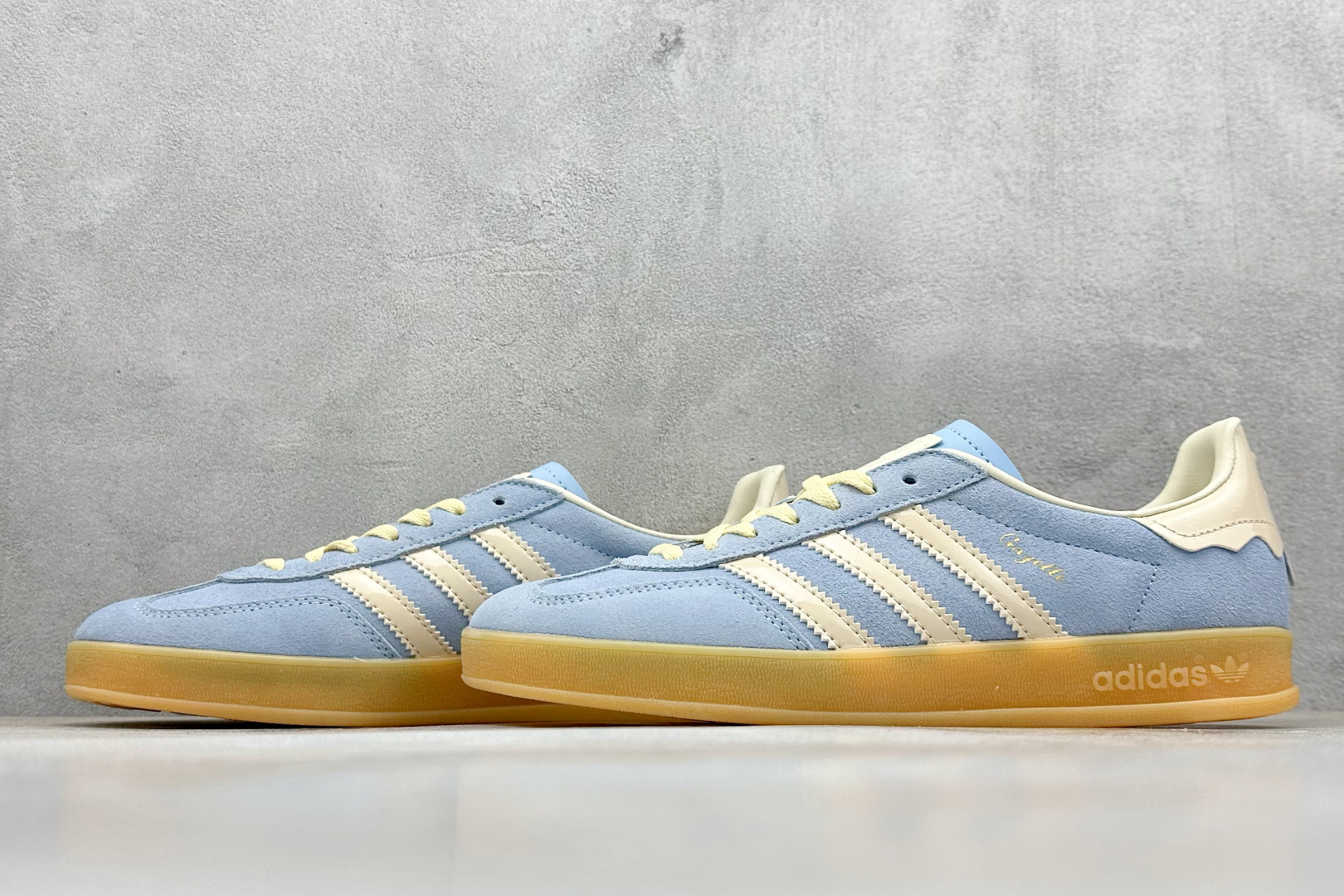  
K版 AD Originals Gazelle Indoor 海盐蓝
三叶草复古休闲运动板鞋 原装公
