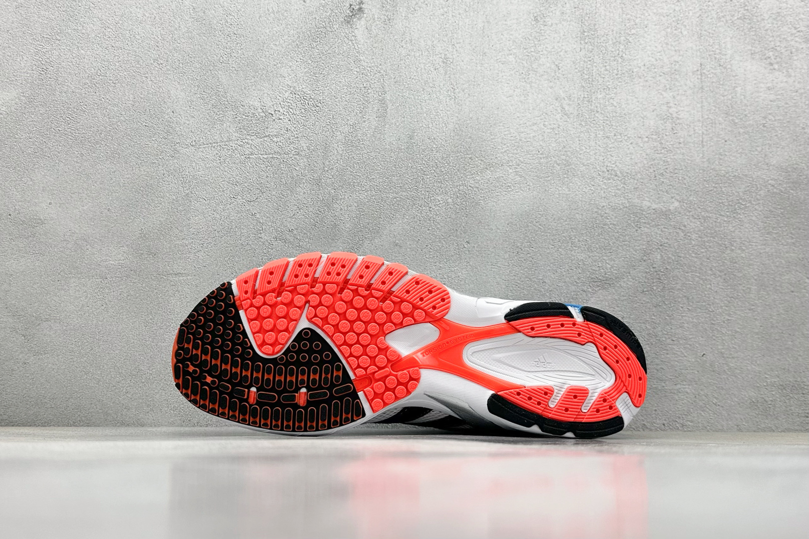  
Adidas originals Neftenga x WALES BONNER
舒适柔软防滑耐磨低