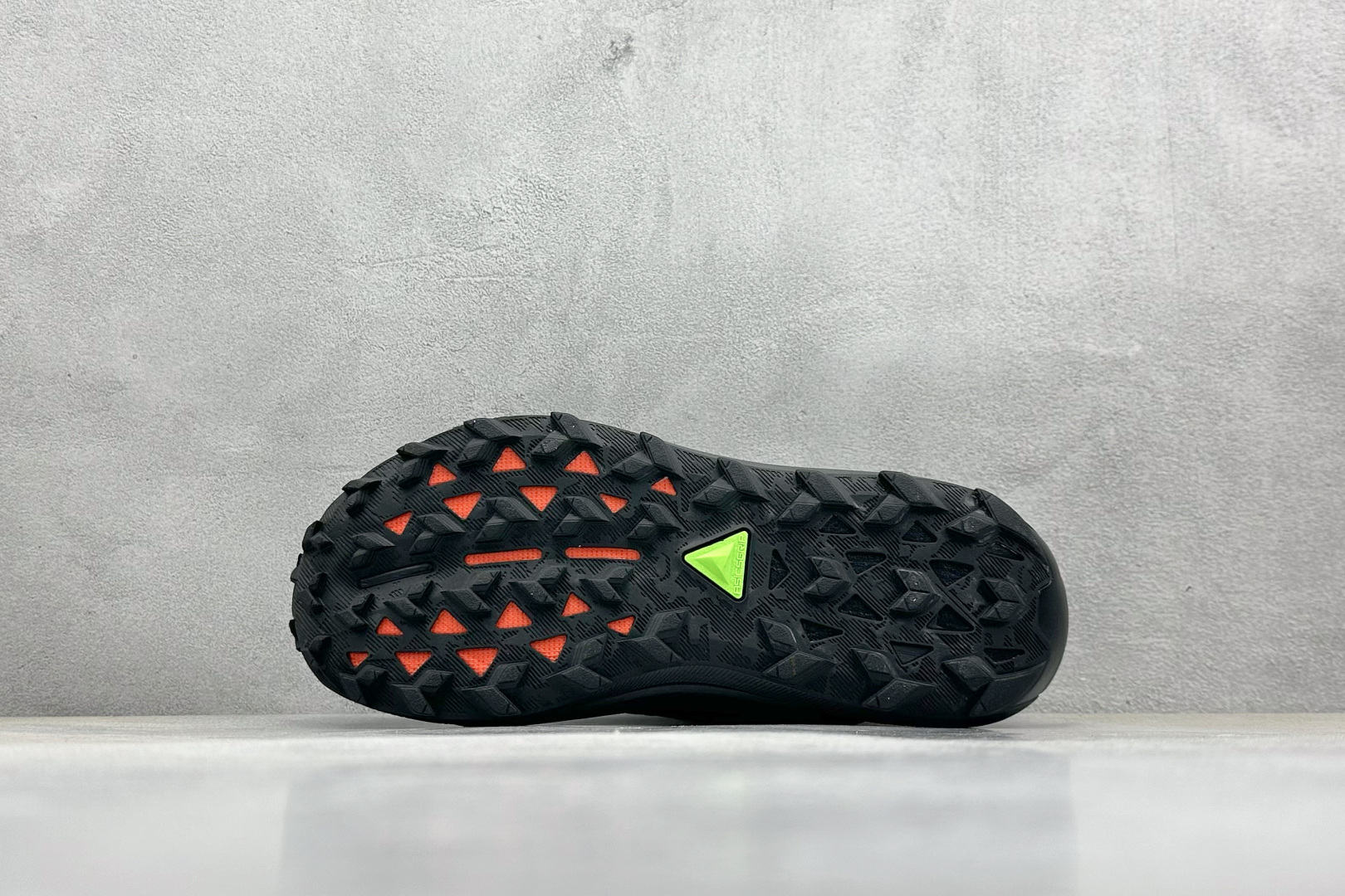  
Asics Gel-Trabuco 13 亚瑟士复古透气休闲鞋缓震耐磨跑步鞋
#鞋面采用无缝线鞋面