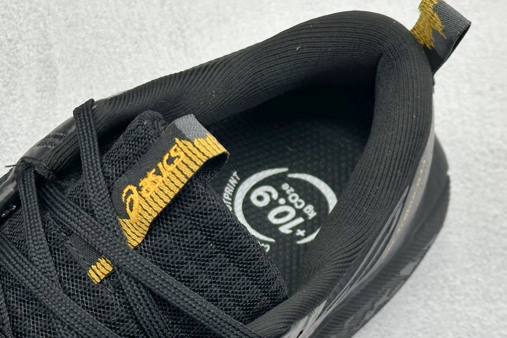  
Asics Gel-Trabuco 13 亚瑟士复古透气休闲鞋缓震耐磨跑步鞋
#鞋面采用无缝线鞋面