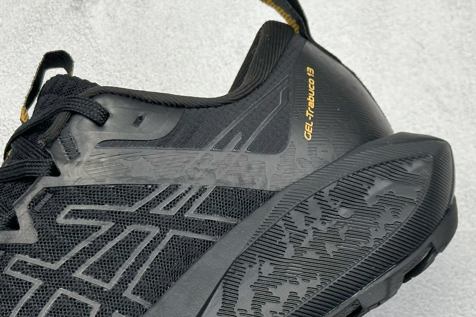  
Asics Gel-Trabuco 13 亚瑟士复古透气休闲鞋缓震耐磨跑步鞋
#鞋面采用无缝线鞋面