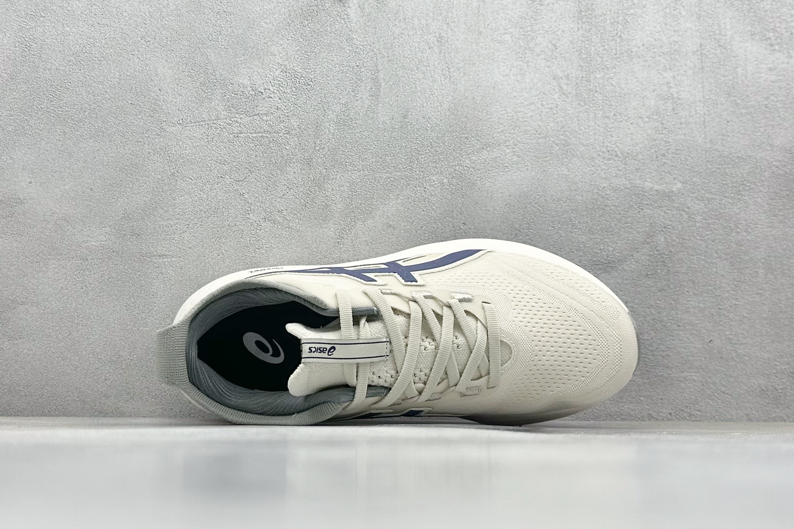  
Asics Gel-Nimbus 27 亚瑟士复古透气休闲鞋缓震男子耐磨跑步鞋 


尺码：36-