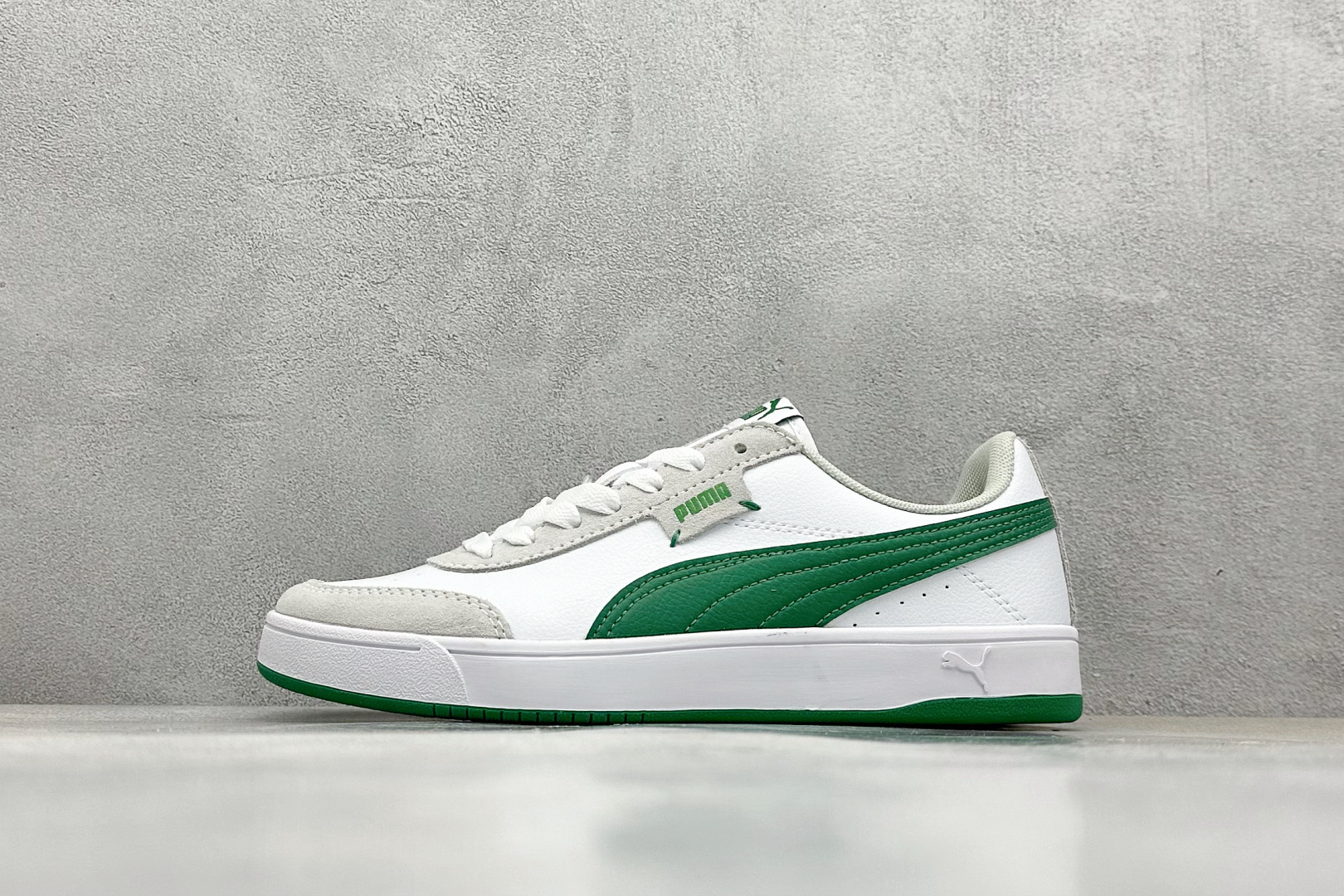  
PUMA Court Legend Lo 帆布 圆头系带低帮板鞋 

官方货号： 
尺码：35.5 