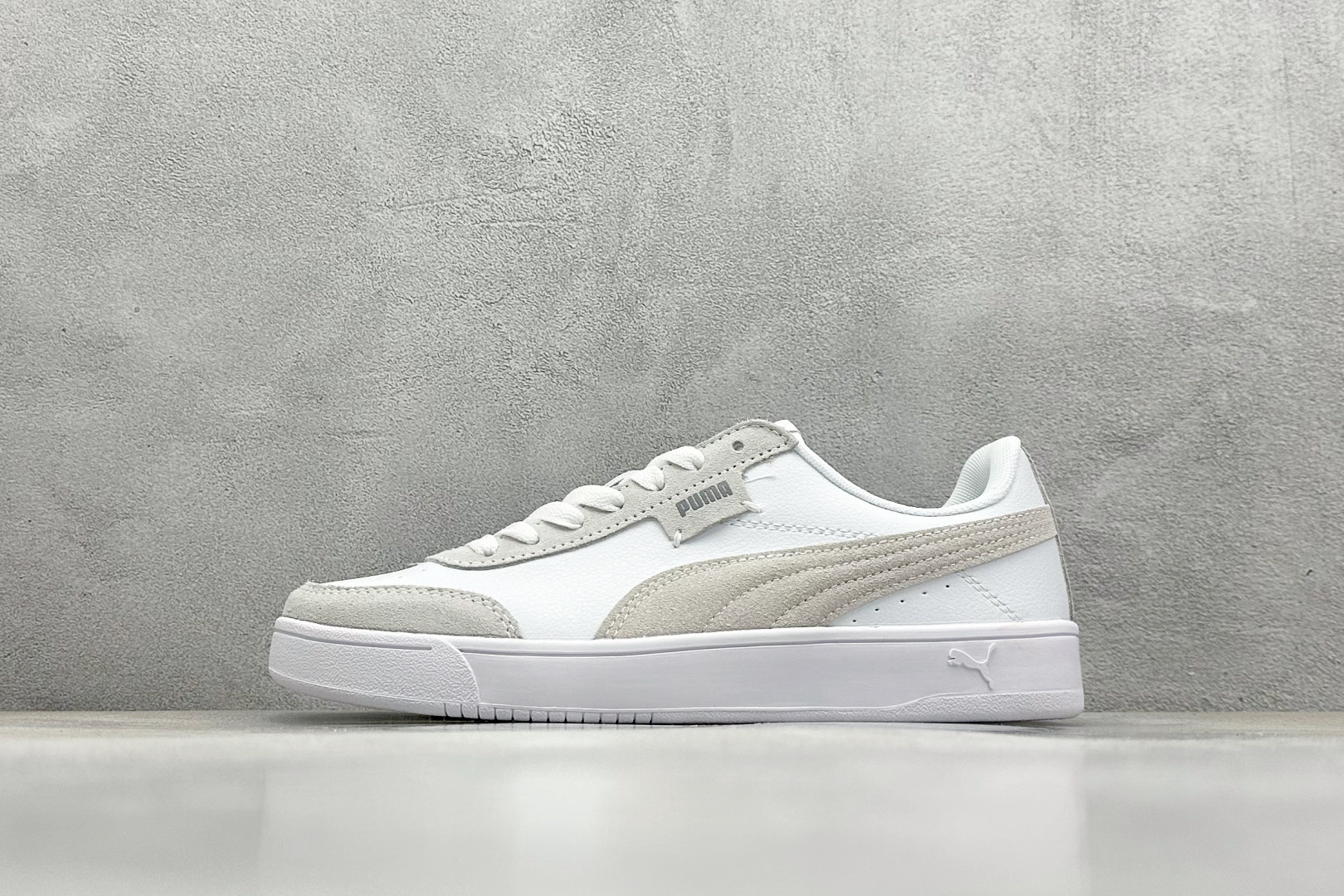  
PUMA Court Legend Lo 帆布 圆头系带低帮板鞋 

官方货号： 
尺码：35.5 