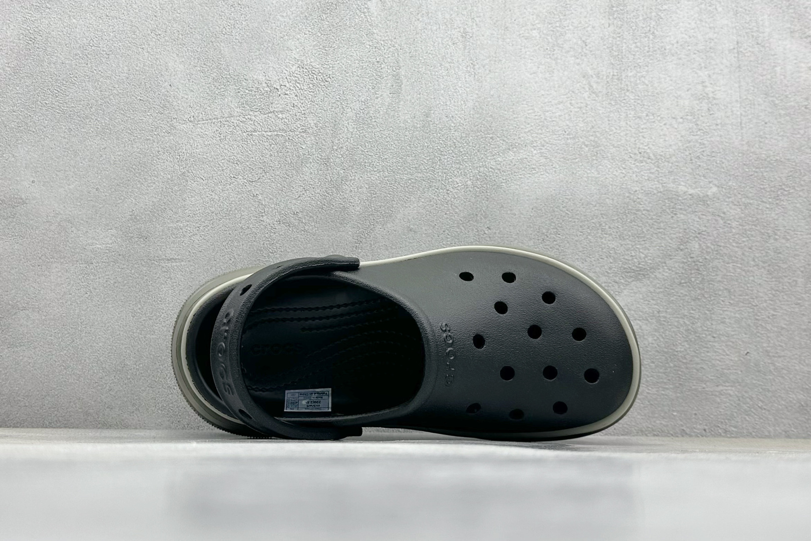  终端放店
K 原装 Crocs卡洛驰 堆堆

Size：W5=34-35
          W6=3
