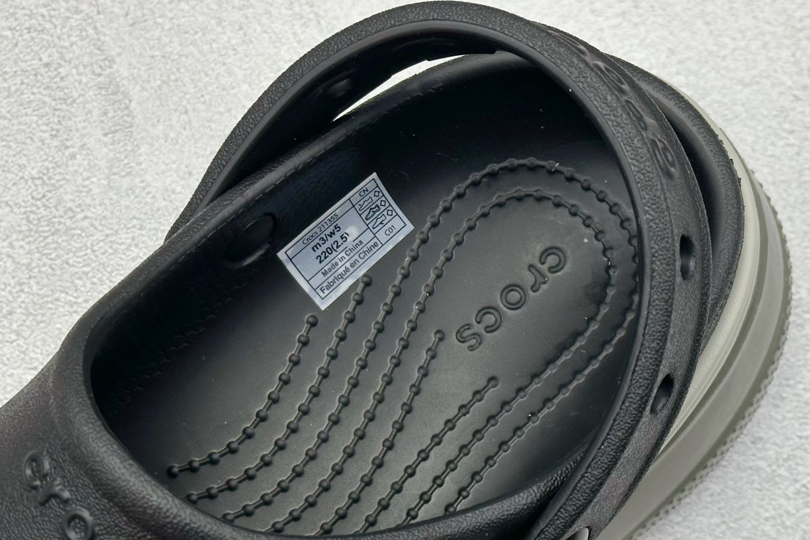  终端放店
K 原装 Crocs卡洛驰 堆堆

Size：W5=34-35
          W6=3