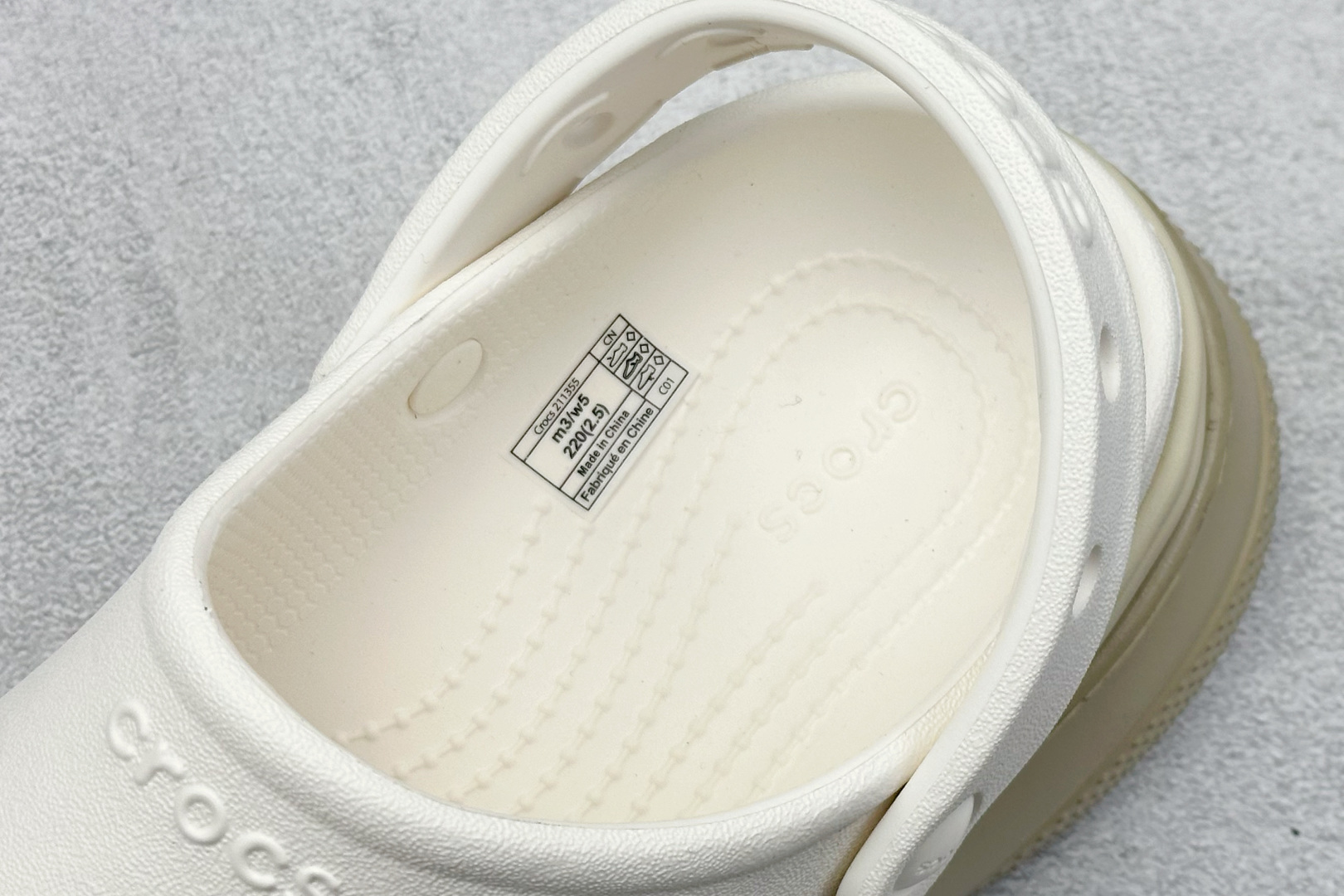  终端放店
K 原装 Crocs卡洛驰 堆堆

Size：W5=34-35
          W6=3