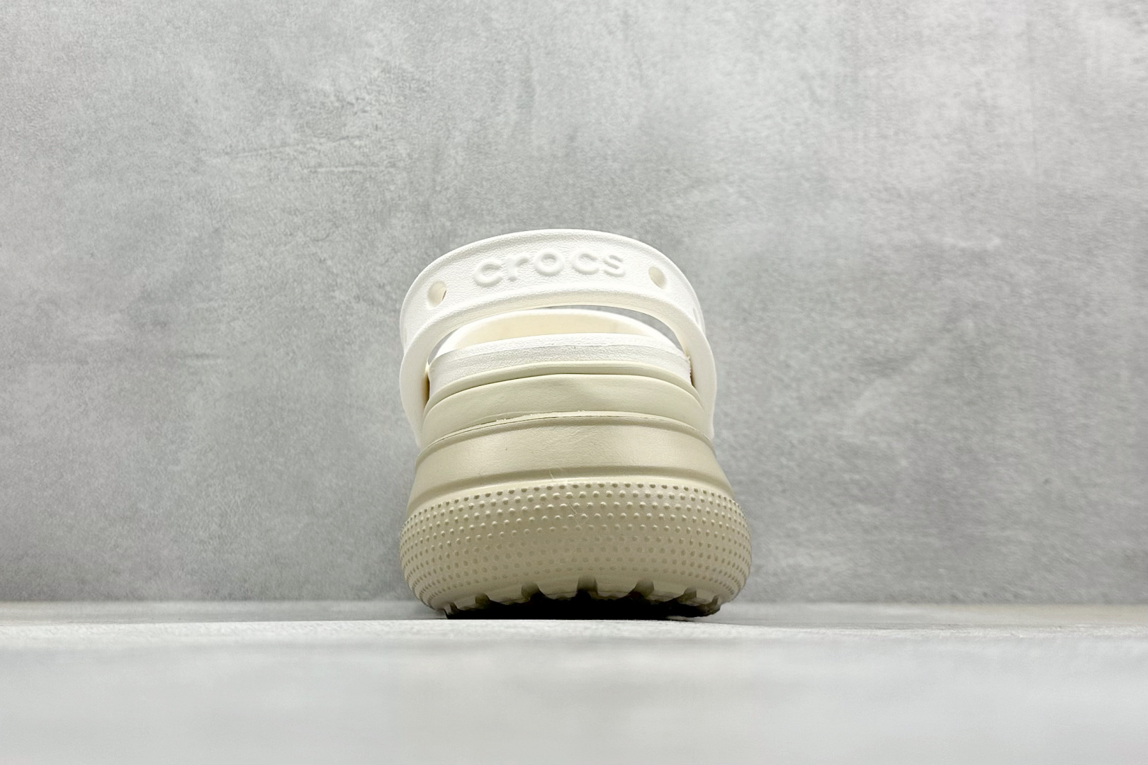  终端放店
K 原装 Crocs卡洛驰 堆堆

Size：W5=34-35
          W6=3
