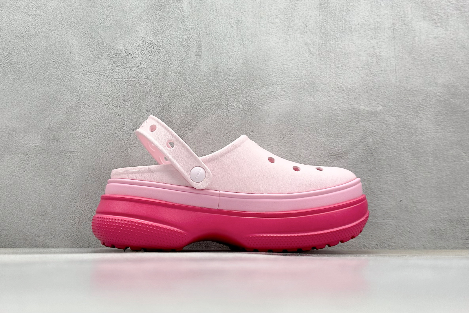 终端放店
K 原装 Crocs卡洛驰 堆堆

Size：W5=34-35
          W6=3