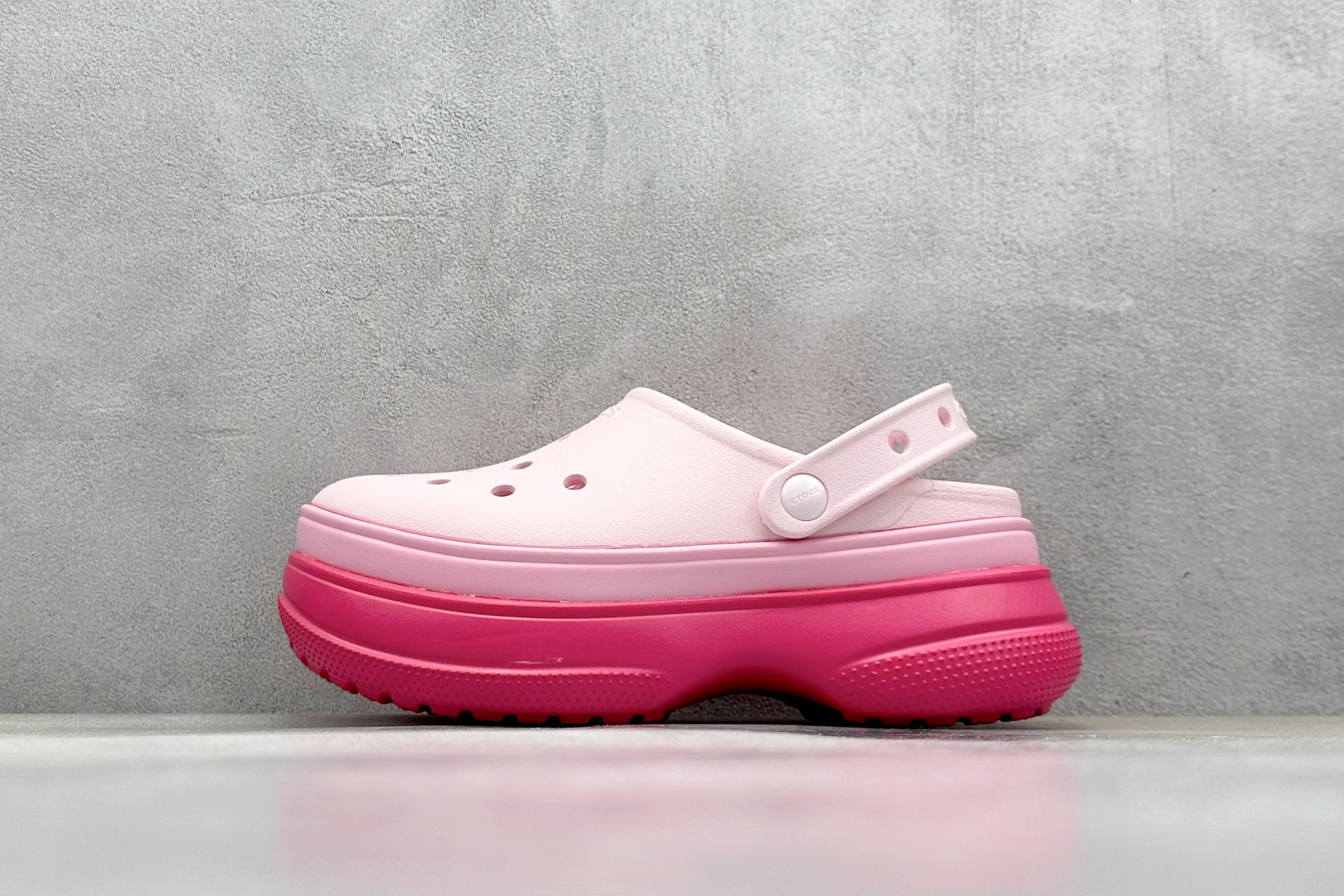  终端放店
K 原装 Crocs卡洛驰 堆堆

Size：W5=34-35
          W6=3