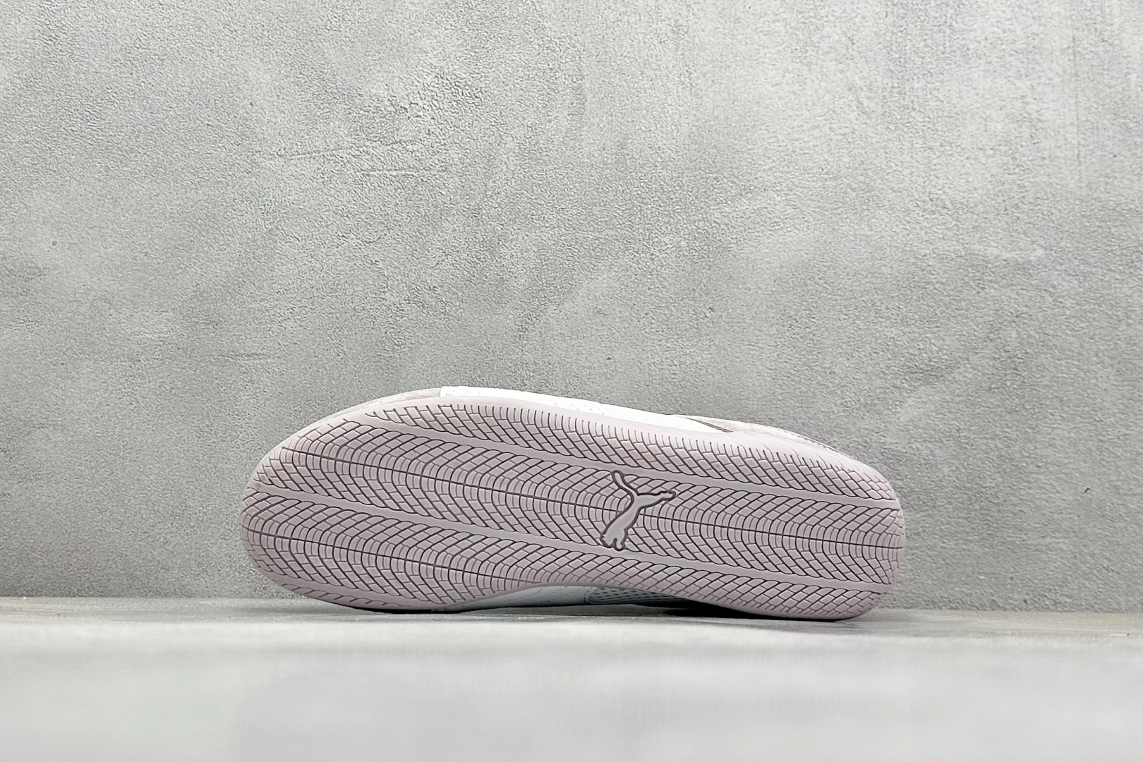  终端放店
XS版 PUMA Speedcat Go 薄底鞋 柔软舒适 防滑耐磨 彪马低帮复古运动休闲赛