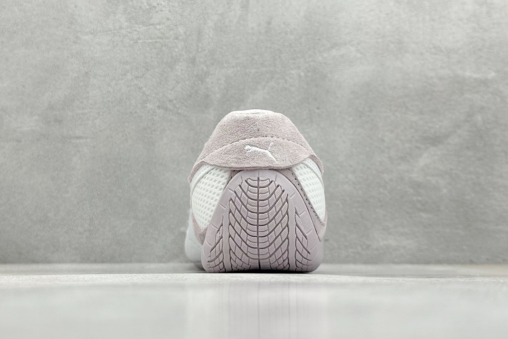 终端放店
XS版 PUMA Speedcat Go 薄底鞋 柔软舒适 防滑耐磨 彪马低帮复古运动休闲赛