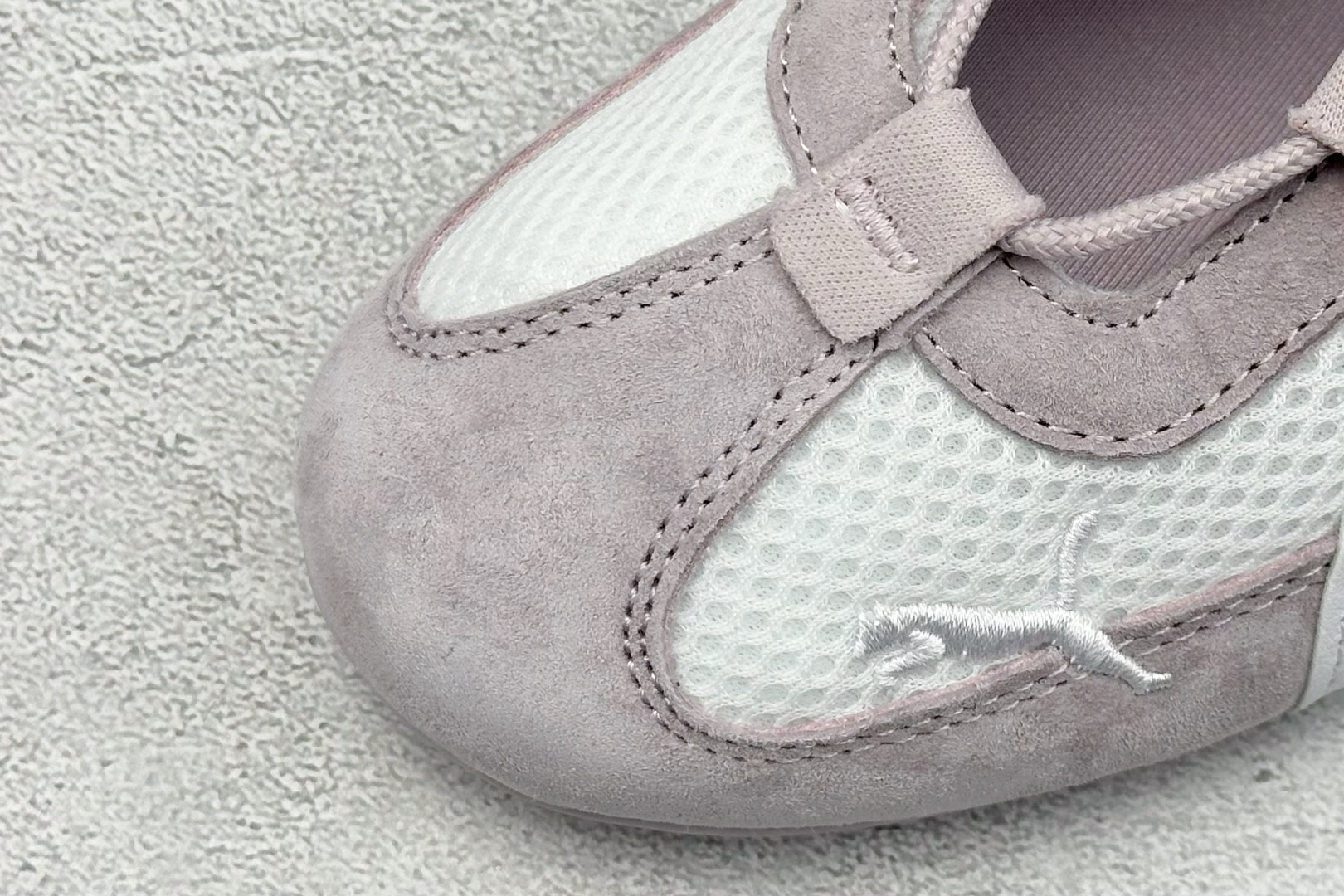  终端放店
XS版 PUMA Speedcat Go 薄底鞋 柔软舒适 防滑耐磨 彪马低帮复古运动休闲赛