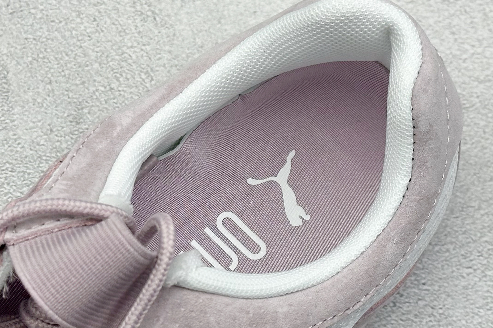  终端放店
XS版 PUMA Speedcat Go 薄底鞋 柔软舒适 防滑耐磨 彪马低帮复古运动休闲赛