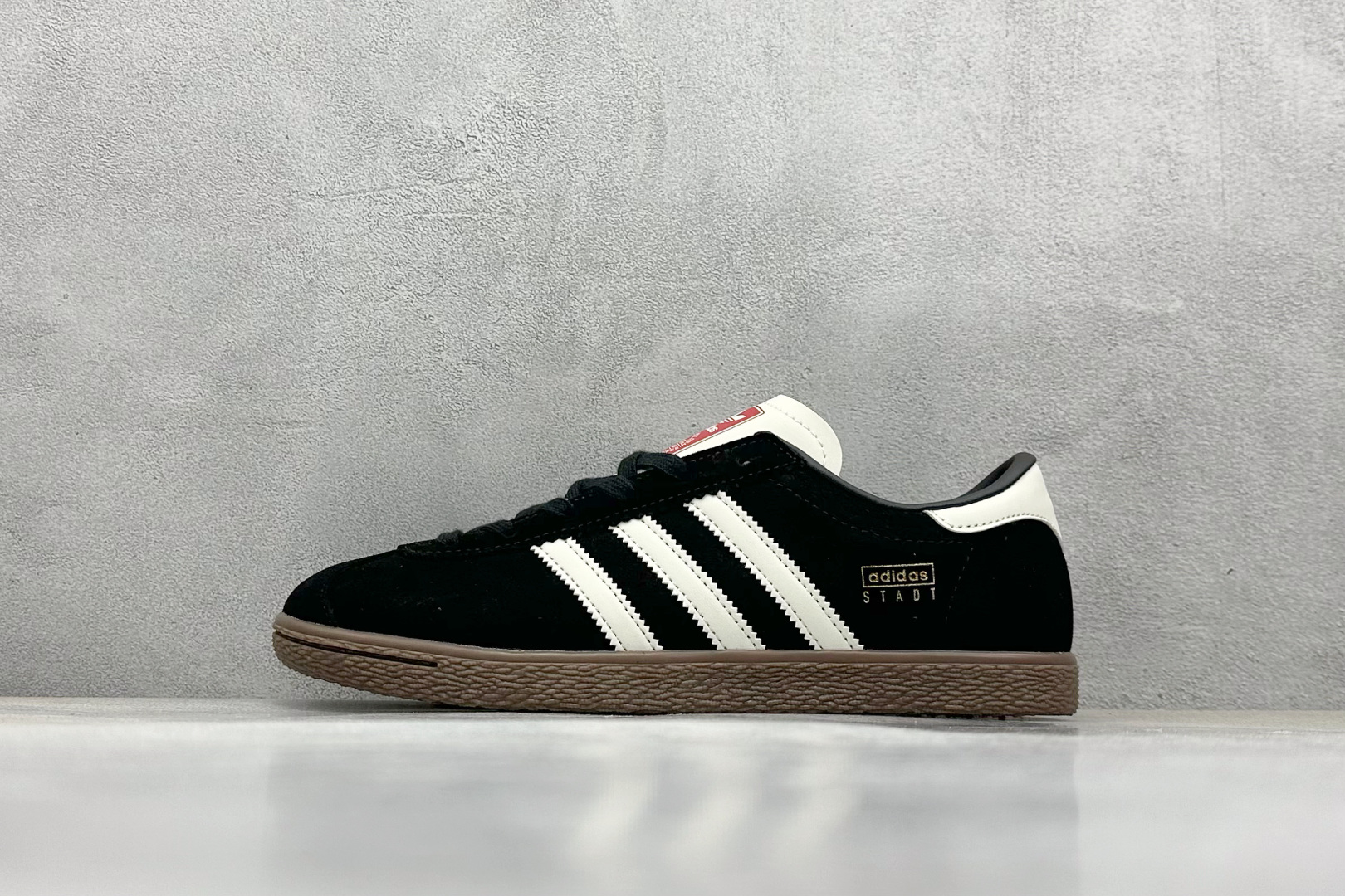  终端放店
GX版 adidas originals Stadt 阿迪复古德训板鞋潮流 防滑耐磨 低帮 