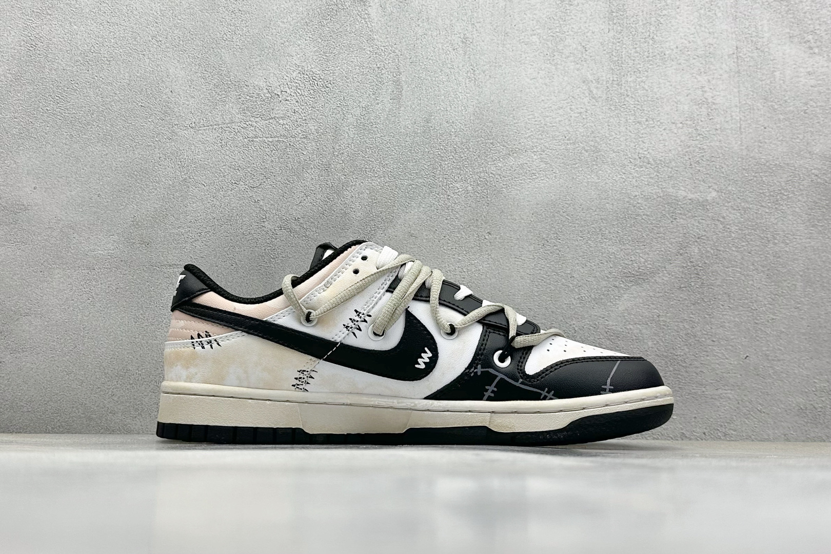  终端放店
FS版 Nike SB Dunk Low 罗宾森
纯原大厂出品 极力推荐
原装头层材料 独家