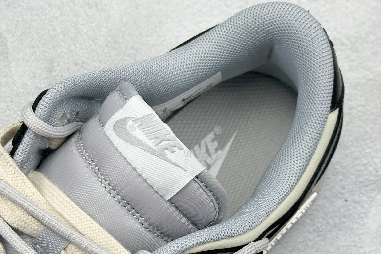  终端放店
FS版 Nike SB Dunk Low 星际迷航
纯原大厂出品 极力推荐
原装头层材料 独
