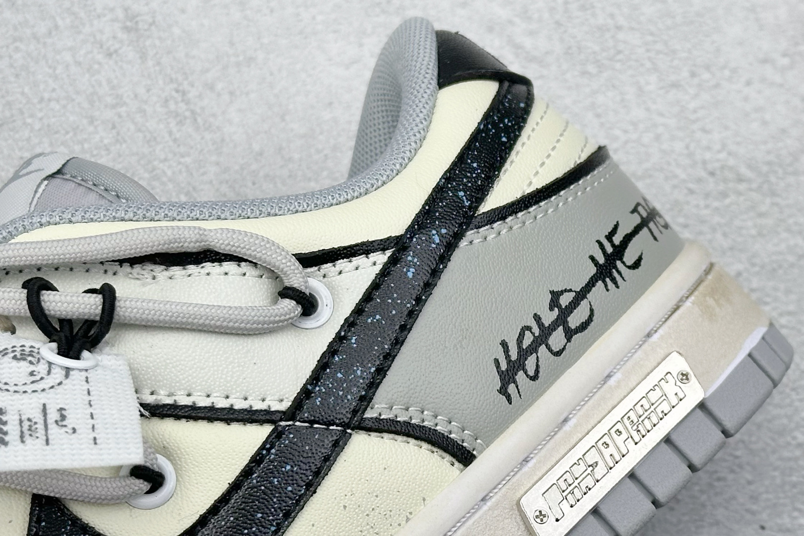 终端放店
FS版 Nike SB Dunk Low 星际迷航
纯原大厂出品 极力推荐
原装头层材料 独