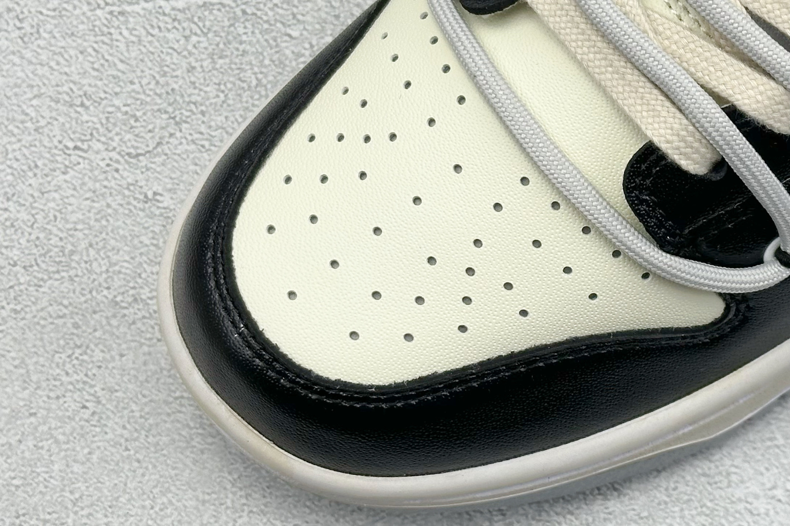  终端放店
FS版 Nike SB Dunk Low 星际迷航
纯原大厂出品 极力推荐
原装头层材料 独