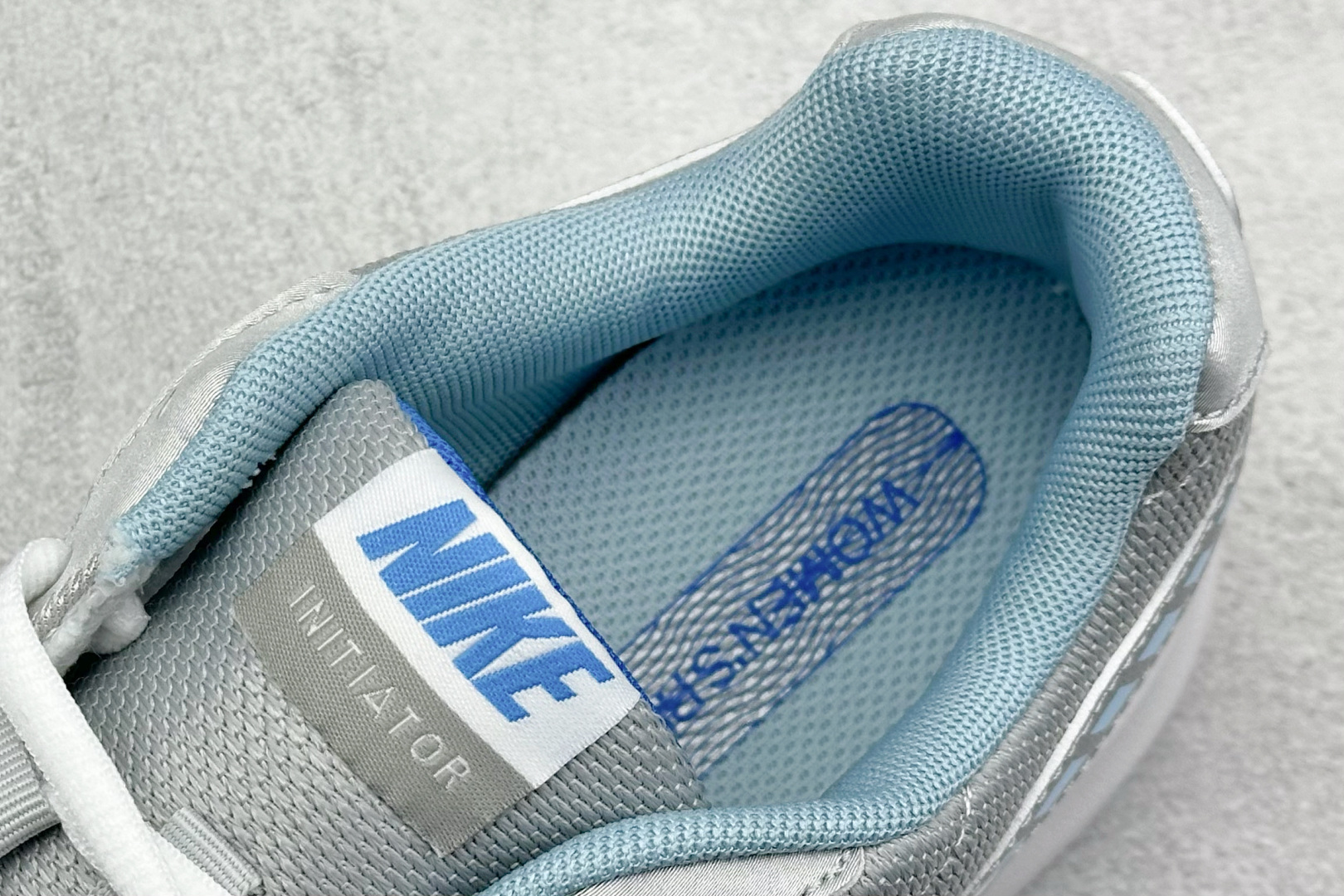  终端放店
GX版 Nike Initiator Running 耐克INS
超火复古老爹跑鞋 
独家私