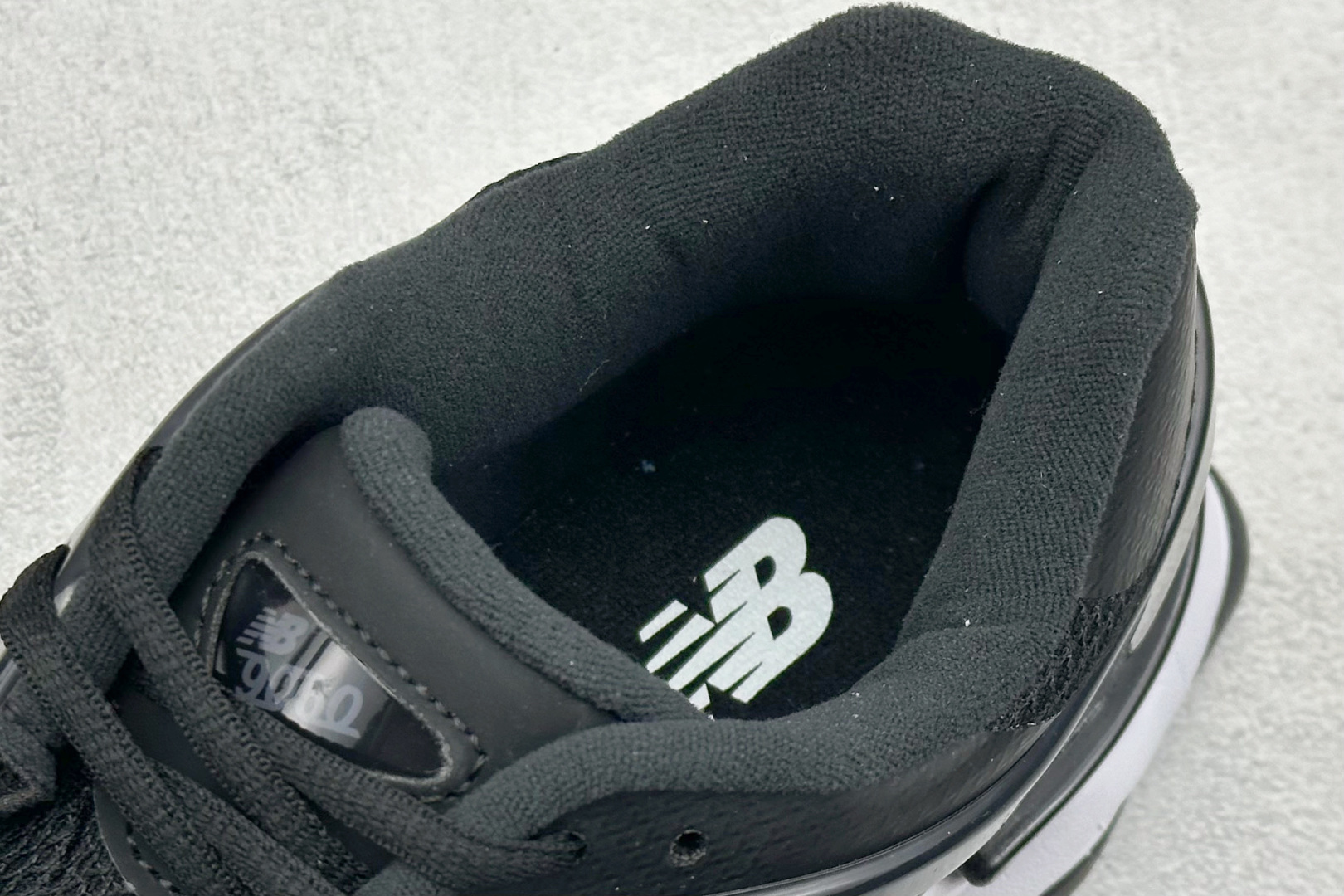 Joe Freshgoods x New Balance NB9060 联名款 复古休闲运动慢跑鞋