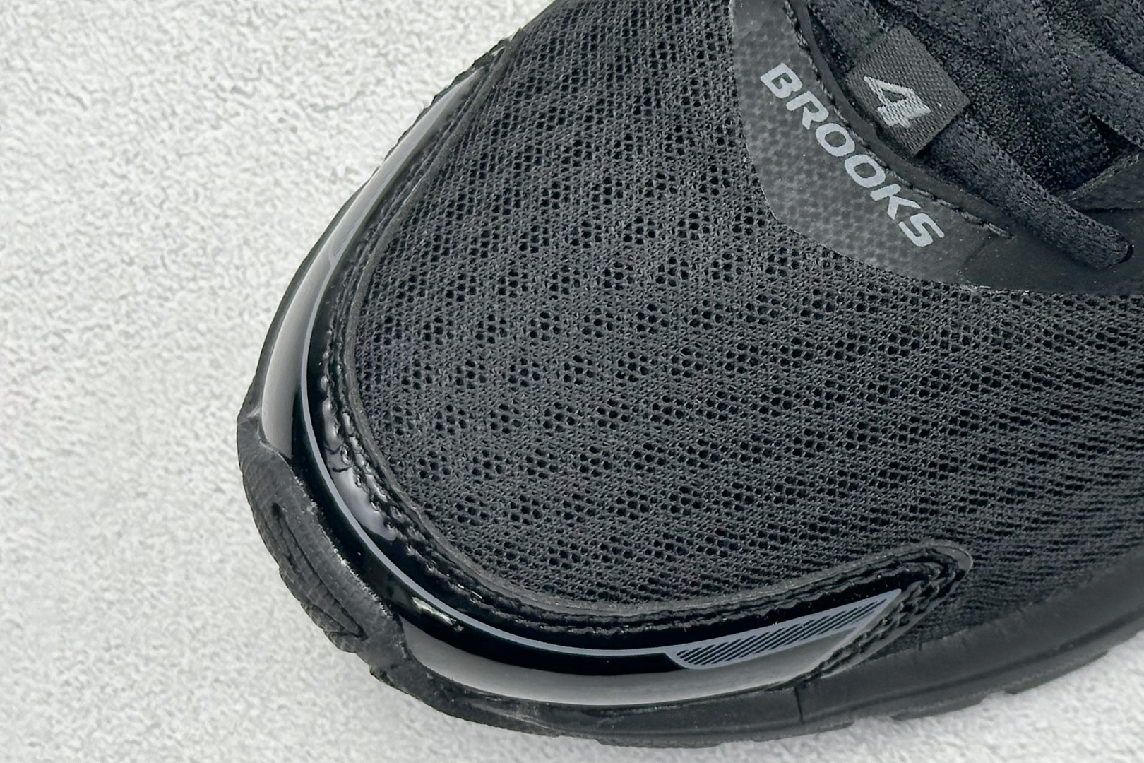  
Brooks Glycerin 19 布鲁克斯 男子缓震马拉松氮气慢跑鞋 

货号：B43
尺码：