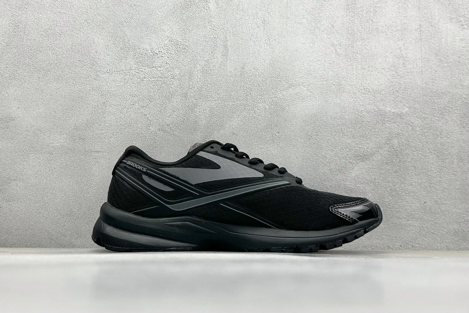  
Brooks Glycerin 19 布鲁克斯 男子缓震马拉松氮气慢跑鞋 

货号：B43
尺码：