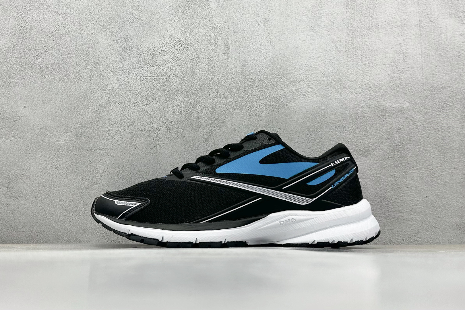  
Brooks Glycerin 19 布鲁克斯 男子缓震马拉松氮气慢跑鞋 

货号：B43
尺码：