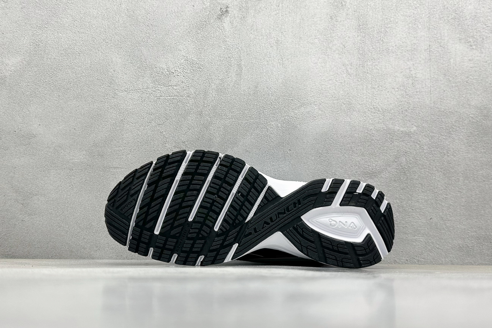  
Brooks Glycerin 19 布鲁克斯 男子缓震马拉松氮气慢跑鞋 

货号：B43
尺码：