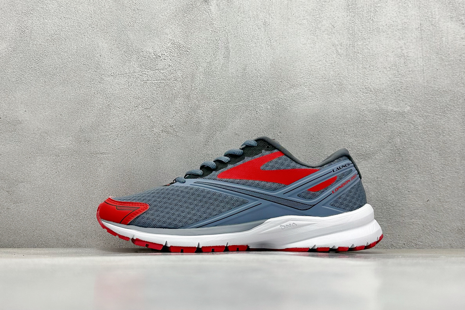  
Brooks Glycerin 19 布鲁克斯 男子缓震马拉松氮气慢跑鞋 

货号：B43
尺码：