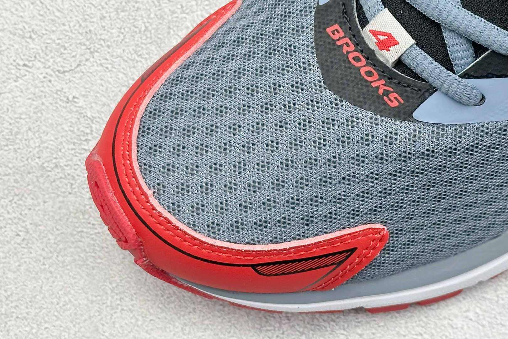  
Brooks Glycerin 19 布鲁克斯 男子缓震马拉松氮气慢跑鞋 

货号：B43
尺码：