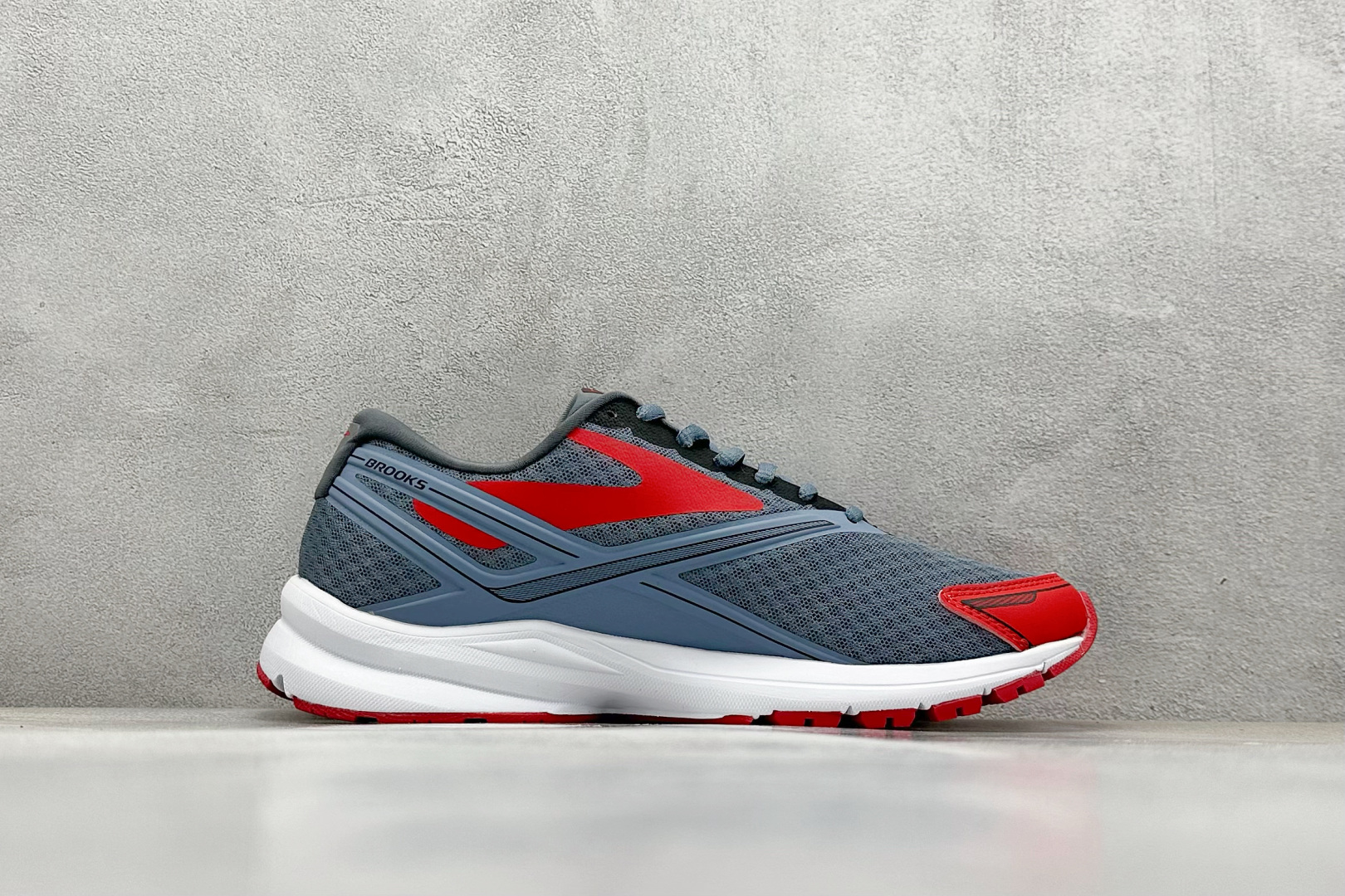  
Brooks Glycerin 19 布鲁克斯 男子缓震马拉松氮气慢跑鞋 

货号：B43
尺码：