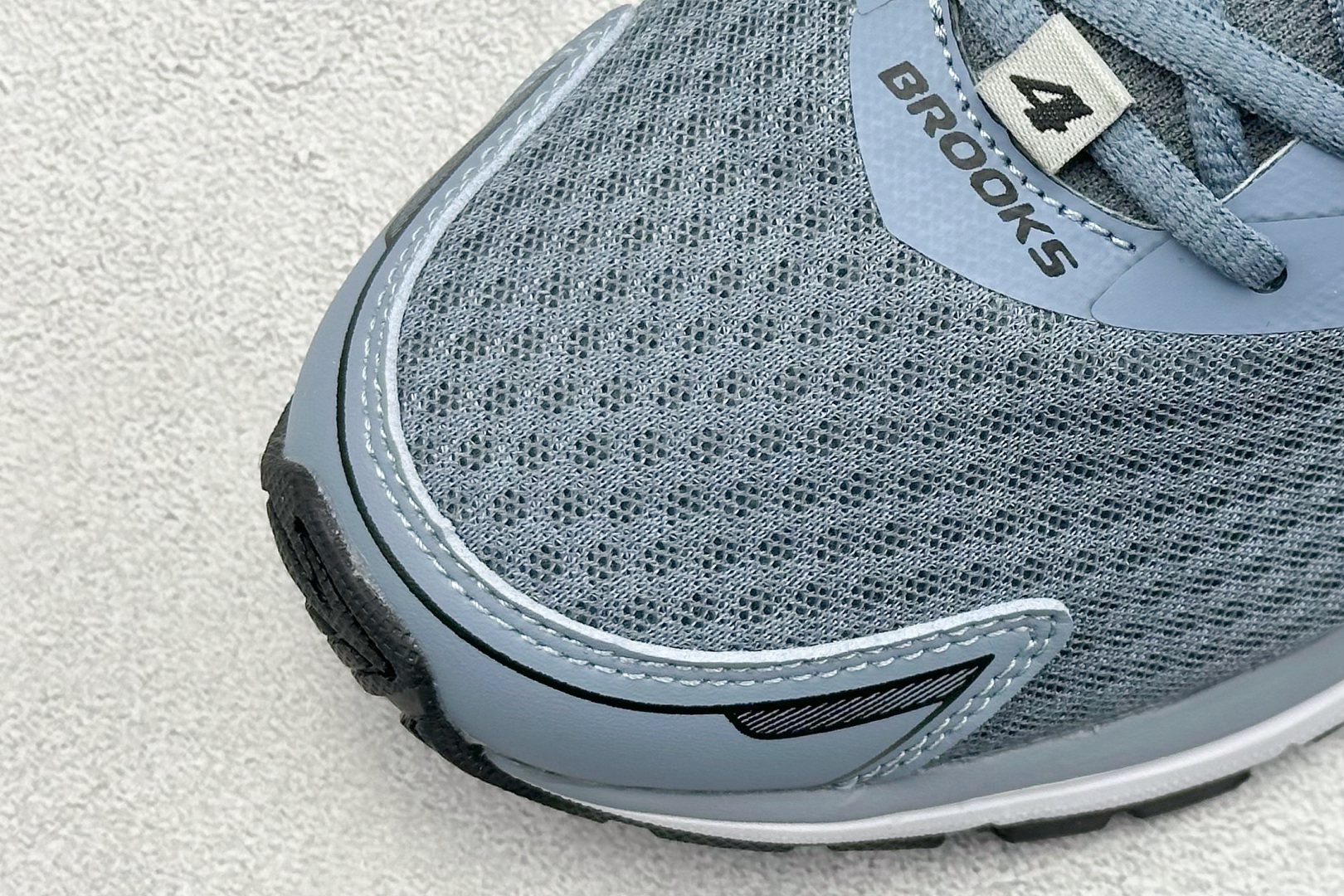  
Brooks Glycerin 19 布鲁克斯 男子缓震马拉松氮气慢跑鞋 

货号：B43
尺码：