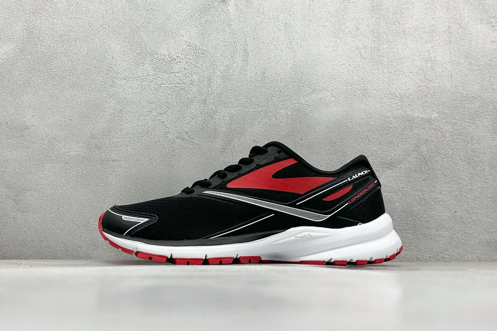  
Brooks Glycerin 19 布鲁克斯 男子缓震马拉松氮气慢跑鞋 

货号：B43
尺码：