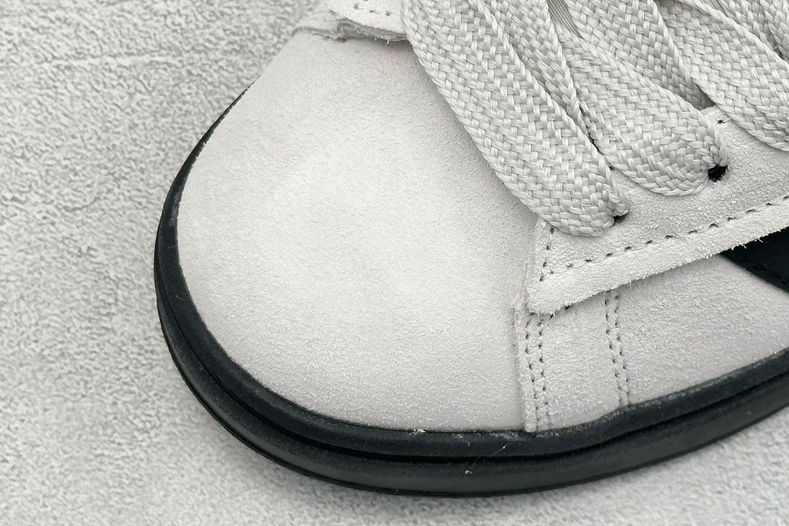  
Adidas GRAND COURT ALPHA 
复古潮流休闲面包鞋 原装纯原级
生生不息的经典之