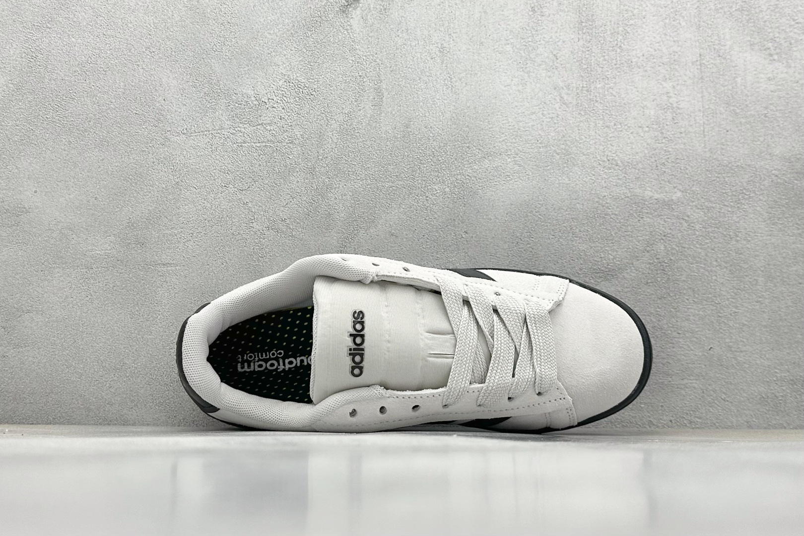  
Adidas GRAND COURT ALPHA 
复古潮流休闲面包鞋 原装纯原级
生生不息的经典之