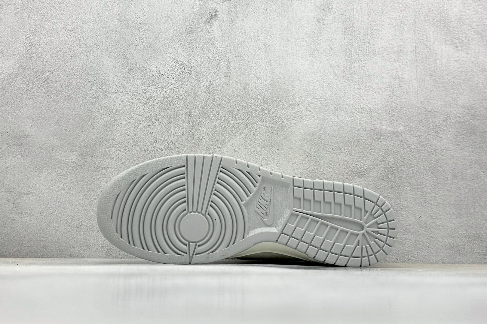  
Nike SB Dunk Low x Stussy 白绿小钩
纯原大厂出品 极力推荐
原装头层材料 