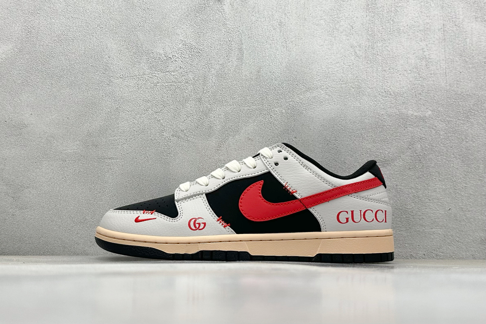  
Nike SB Dunk Low x Stussy 白绿小钩
纯原大厂出品 极力推荐
原装头层材料 