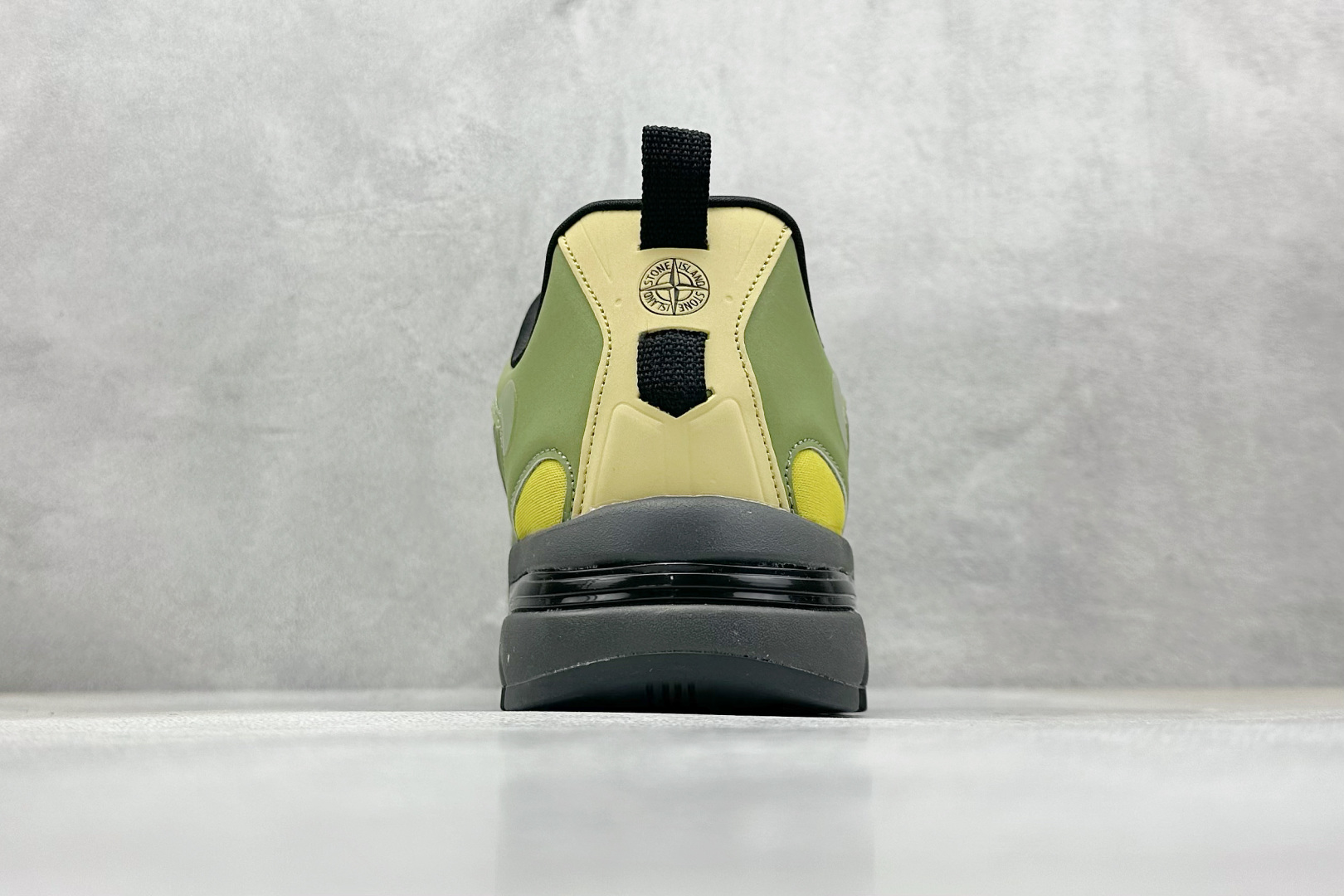  
Stone Island Grime Panelled 石头岛舒适时尚低帮生活休闲鞋
#石头岛作不